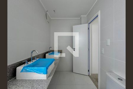 Apartamento à venda com 162m², 3 quartos e 3 vagasBanheiro Suíte 2