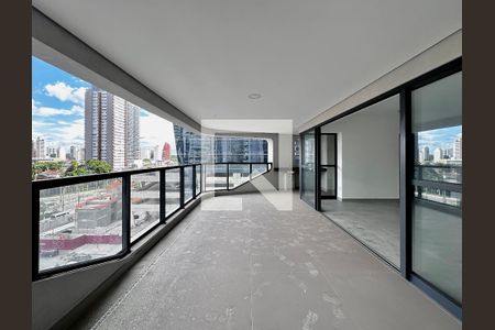 Apartamento à venda com 162m², 3 quartos e 3 vagasVaranda