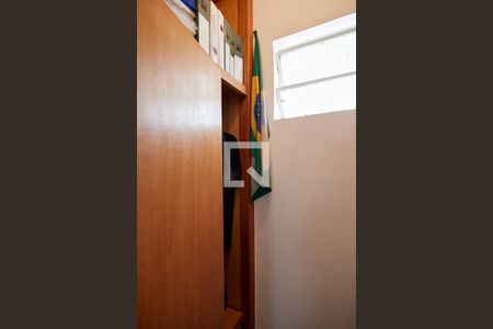 Apartamento à venda com 140m², 4 quartos e 1 vaga Apartamento à venda com 140m², 4 quartos e 1 vagaCloset da suíte