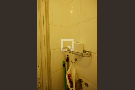 Apartamento à venda com 140m², 4 quartos e 1 vaga Apartamento à venda com 140m², 4 quartos e 1 vagaBanheiro de serviço