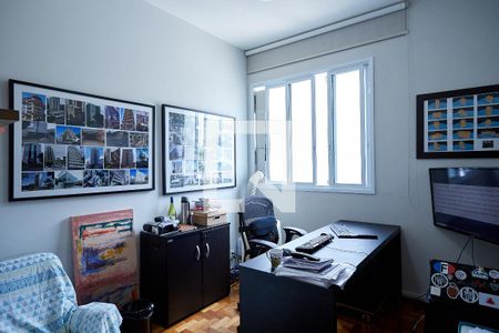 Apartamento à venda com 140m², 4 quartos e 1 vaga Apartamento à venda com 140m², 4 quartos e 1 vagaEscritório