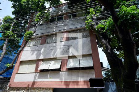 Apartamento à venda com 140m², 4 quartos e 1 vaga Apartamento à venda com 140m², 4 quartos e 1 vagaFachada