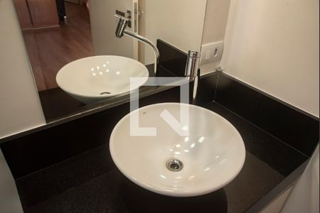 Casa à venda com 160m², 3 quartos e 2 vagasBanheiro da Suíte 2