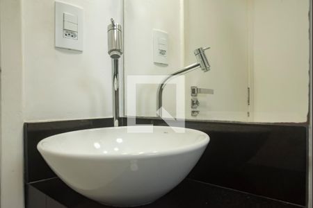 Casa à venda com 160m², 3 quartos e 2 vagasBanheiro da Suíte 1