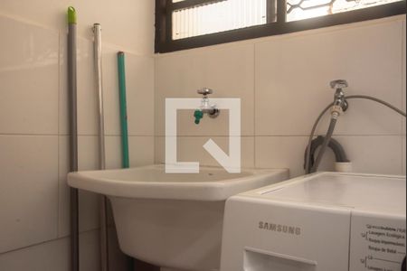 Casa à venda com 160m², 3 quartos e 2 vagasÁrea de Serviço