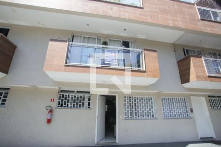 Casa de condomínio à venda com 117m², 3 quartos e 1 vagaFrente da casa