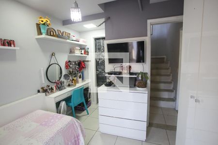Casa de condomínio à venda com 117m², 3 quartos e 1 vagaQuarto Suíte 2