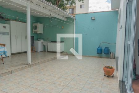 Casa à venda com 230m², 3 quartos e 3 vagasQuintal