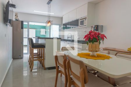 Casa à venda com 230m², 3 quartos e 3 vagasCozinha