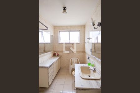 Apartamento à venda com 145m², 4 quartos e 2 vagasBanheiro