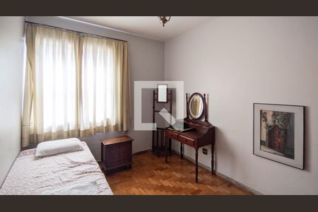 Apartamento à venda com 145m², 4 quartos e 2 vagasQuarto 2