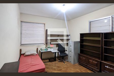 Apartamento à venda com 145m², 4 quartos e 2 vagasQuarto 4