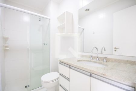 Banheiro de apartamento para alugar com 1 quarto, 41m² em Umuarama, Osasco