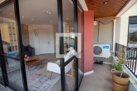 Apartamento à venda com 138m², 3 quartos e 2 vagas Apartamento à venda com 138m², 3 quartos e 2 vagasTerraço