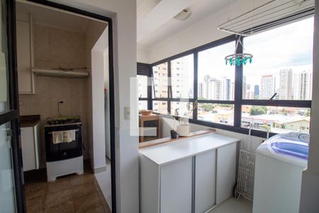 Apartamento à venda com 138m², 3 quartos e 2 vagas Apartamento à venda com 138m², 3 quartos e 2 vagasÁrea de Serviço