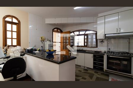 Casa à venda com 200m², 3 quartos e 5 vagasCozinha