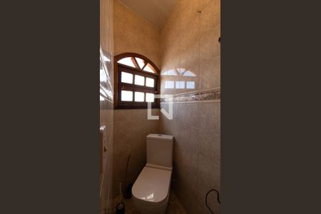 Casa à venda com 200m², 3 quartos e 5 vagasBanheiro de serviço 1