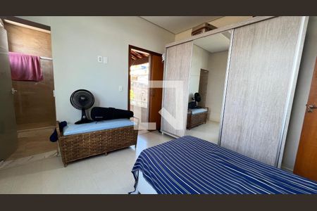 Casa à venda com 197m², 4 quartos e 3 vagas Casa à venda com 197m², 4 quartos e 3 vagasQuarto 1