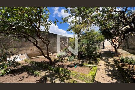 Casa à venda com 197m², 4 quartos e 3 vagas Casa à venda com 197m², 4 quartos e 3 vagasÁrea comum