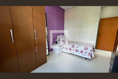 Casa à venda com 197m², 4 quartos e 3 vagas Casa à venda com 197m², 4 quartos e 3 vagasQuarto 3