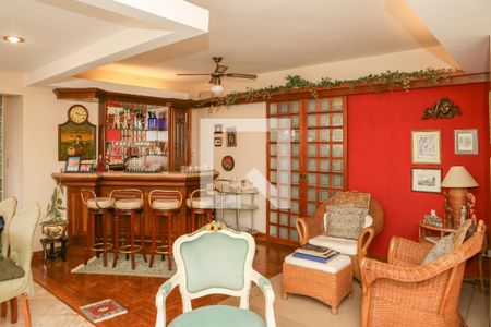 Apartamento à venda com 141m², 2 quartos e 1 vaga Apartamento à venda com 141m², 2 quartos e 1 vagaSala