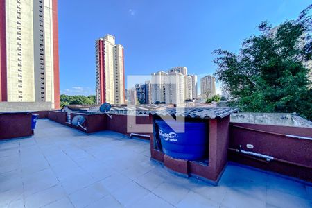 Casa à venda com 200m², 3 quartos e 3 vagasÁrea externa