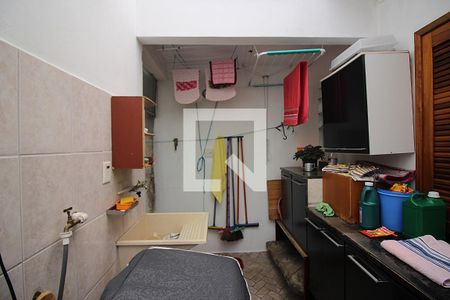 Casa à venda com 107m², 3 quartos e 2 vagasCozinha