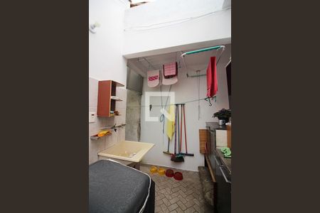 Casa à venda com 107m², 3 quartos e 2 vagasÁrea de Serviço