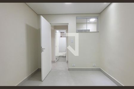 Casa à venda com 300m², 5 quartos e 3 vagas Casa à venda com 300m², 5 quartos e 3 vagasQuarto 2