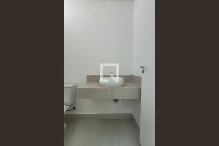 Casa à venda com 300m², 5 quartos e 3 vagas Casa à venda com 300m², 5 quartos e 3 vagasBanheiro da suíte