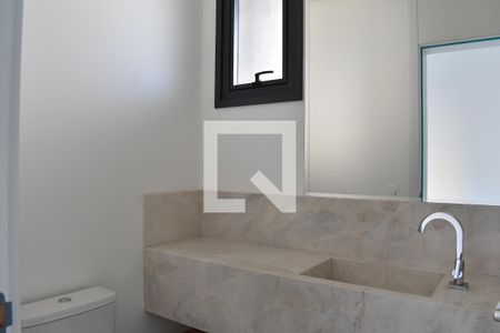Lavabo de apartamento para alugar com 3 quartos, 152m² em Centro, Curitiba