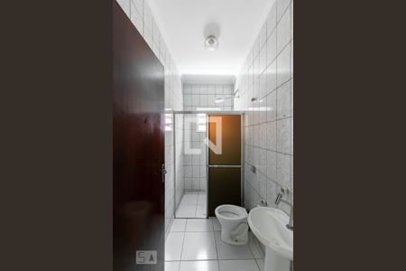 Casa à venda com 162m², 3 quartos e 2 vagas Casa à venda com 162m², 3 quartos e 2 vagasBanheiro Casa 2