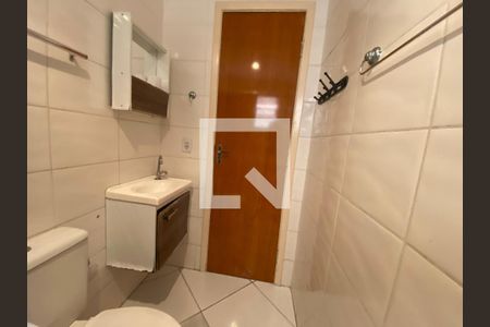 Apartamento à venda com 100m², 2 quartos e sem vaga Apartamento à venda com 100m², 2 quartos e sem vagaBanheiro