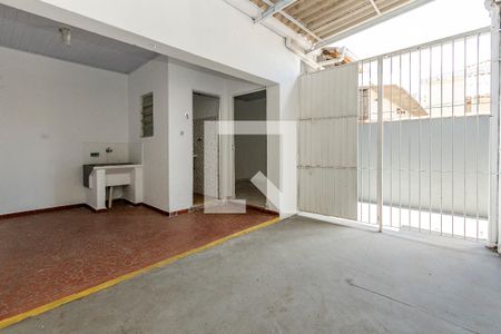 Casa à venda com 136m², 3 quartos e 2 vagasÁrea de Serviço