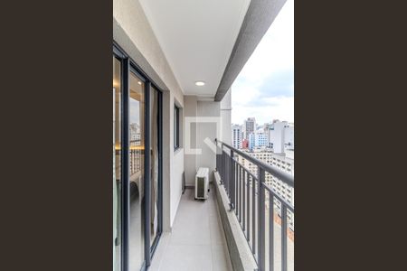 Varanda de kitnet/studio à venda com 1 quarto, 27m² em República, São Paulo
