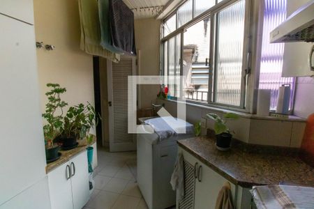 Apartamento à venda com 123m², 3 quartos e 1 vaga Apartamento à venda com 123m², 3 quartos e 1 vagaCozinha e Área de Serviço