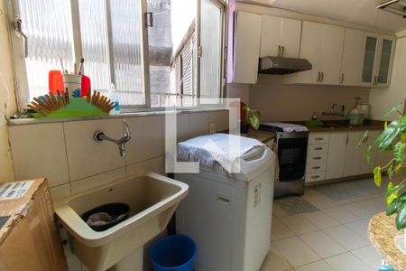 Apartamento à venda com 123m², 3 quartos e 1 vaga Apartamento à venda com 123m², 3 quartos e 1 vagaCozinha e Área de Serviço