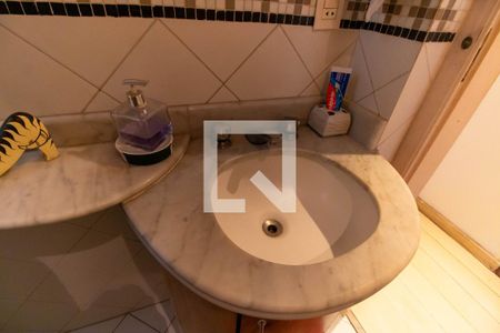 Apartamento à venda com 123m², 3 quartos e 1 vaga Apartamento à venda com 123m², 3 quartos e 1 vagaBanheiro Social