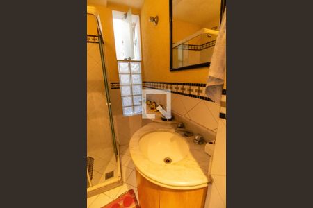 Apartamento à venda com 123m², 3 quartos e 1 vaga Apartamento à venda com 123m², 3 quartos e 1 vagaBanheiro Social