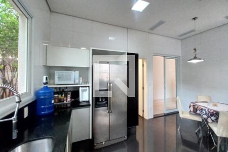 Casa de condomínio para alugar com 420m², 4 quartos e 6 vagas Casa de condomínio para alugar com 420m², 4 quartos e 6 vagasCozinha