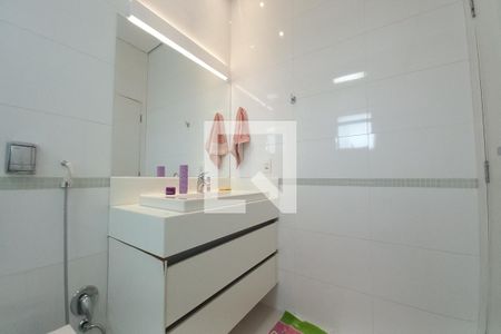 Casa de condomínio para alugar com 420m², 4 quartos e 6 vagas Casa de condomínio para alugar com 420m², 4 quartos e 6 vagasBanheiro da Suíte 1