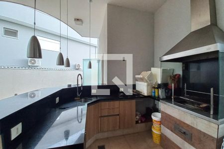 Casa de condomínio para alugar com 420m², 4 quartos e 6 vagas Casa de condomínio para alugar com 420m², 4 quartos e 6 vagasÁrea comum - Churrasqueira