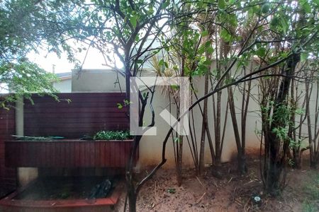 Casa de condomínio para alugar com 420m², 4 quartos e 6 vagas Casa de condomínio para alugar com 420m², 4 quartos e 6 vagasÁrea comum