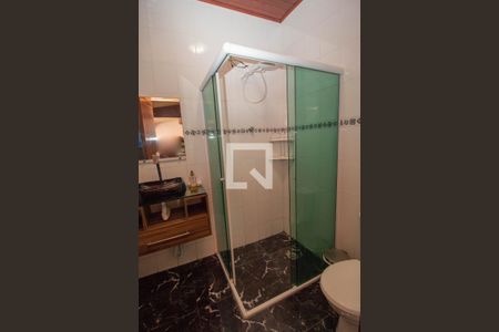 Casa à venda com 600m², 9 quartos e 10 vagas Casa à venda com 600m², 9 quartos e 10 vagasBanheiro de Serviço