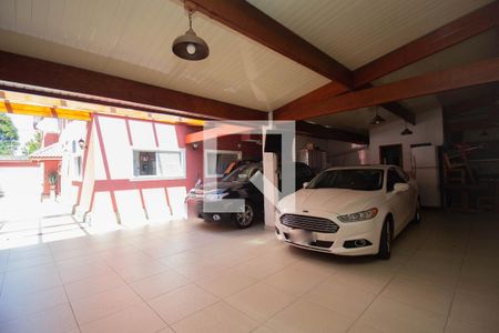 Casa à venda com 600m², 9 quartos e 10 vagas Casa à venda com 600m², 9 quartos e 10 vagasGaragem