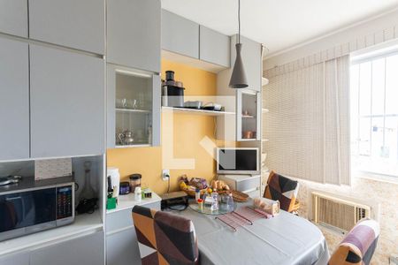 Apartamento à venda com 220m², 3 quartos e 2 vagasCopa