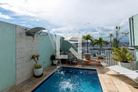 Apartamento à venda com 220m², 3 quartos e 2 vagasVaranda