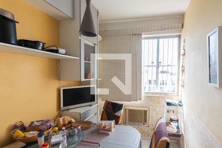 Apartamento à venda com 220m², 3 quartos e 2 vagasCopa