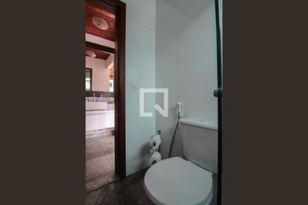 Casa à venda com 360m², 3 quartos e 2 vagas Casa à venda com 360m², 3 quartos e 2 vagasBanheiro Espaço Gourmet