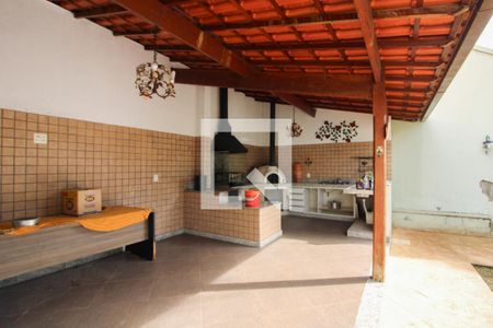 Casa à venda com 360m², 3 quartos e 2 vagas Casa à venda com 360m², 3 quartos e 2 vagasEspaço Gourmet